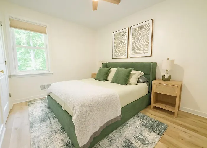 4 Bedroom House Sleeps 12 Rooftop Patio Garage Near Stadium Pittsburgh